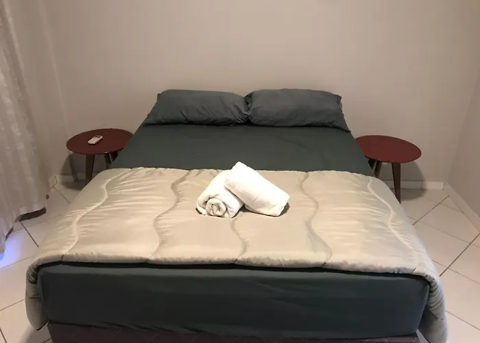 Apartamento A 30 Metros Praia, Com Vista Mar.